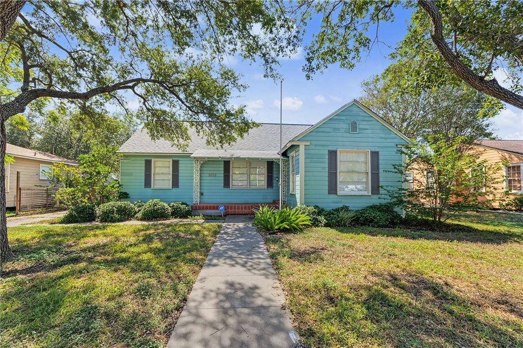 3253 Austin St, Corpus Christi, TX 78404