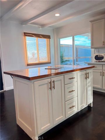 1746 Golden Sands, Landers, CA 92285