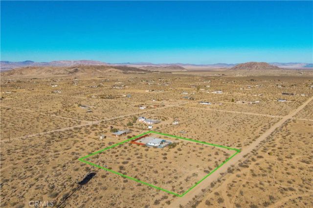 1746 Golden Sands, Landers, CA 92285