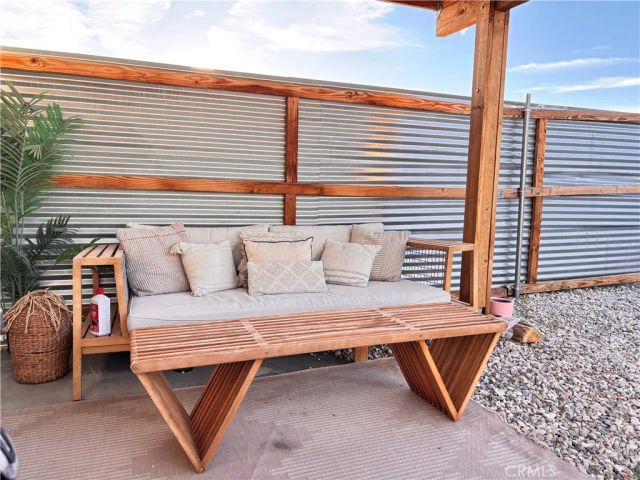 1746 Golden Sands, Landers, CA 92285