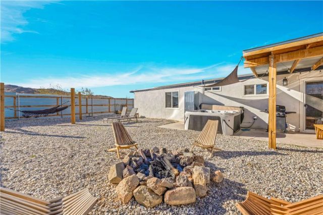 1746 Golden Sands, Landers, CA 92285