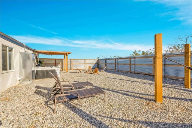 1746 Golden Sands, Landers, CA 92285