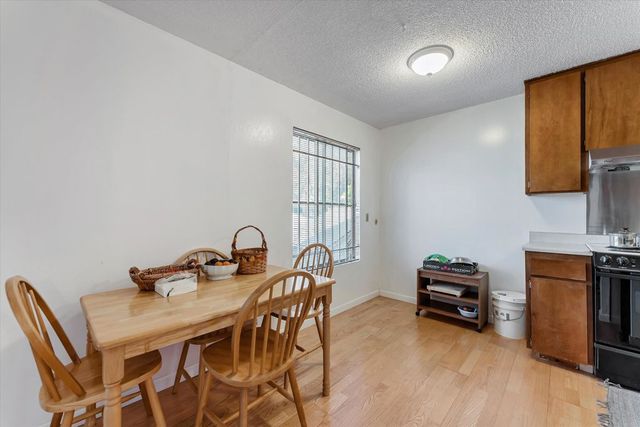 567 Oakland Ave 104, Oakland, CA 94611