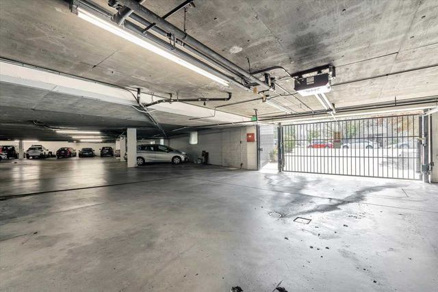 567 Oakland Ave 104, Oakland, CA 94611