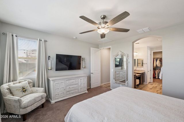 2820 W Havasu Drive, San Tan Valley, AZ 85144