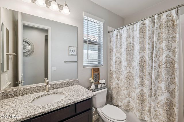 2820 W Havasu Drive, San Tan Valley, AZ 85144