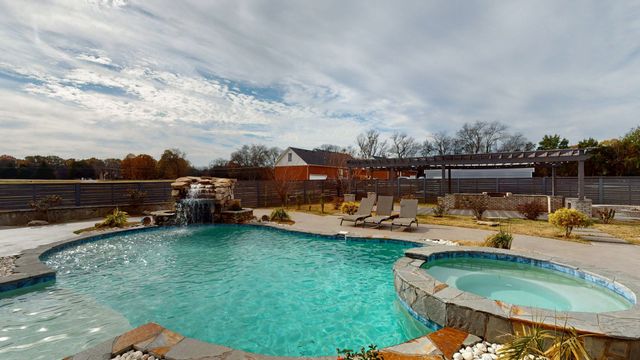 7566 Don Bruce Ct, Christiana, TN 37037