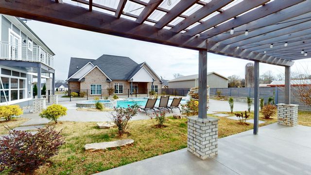 7566 Don Bruce Ct, Christiana, TN 37037