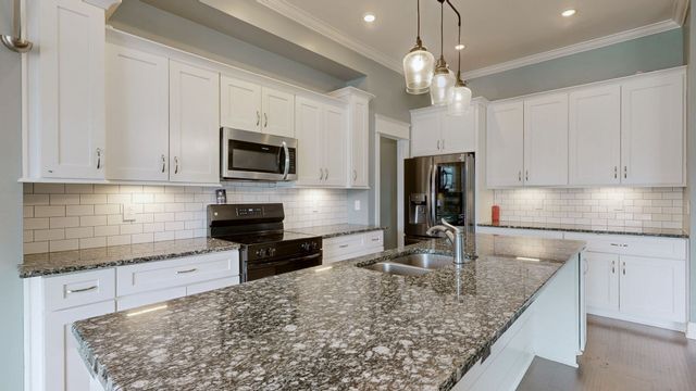 7566 Don Bruce Ct, Christiana, TN 37037