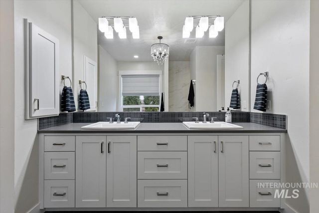 4512 W Star Hollow Court, Meridian, ID 83646