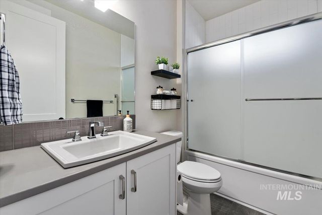 4512 W Star Hollow Court, Meridian, ID 83646