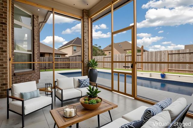 4526 Highland Field LN, Sugar Land, TX 77479