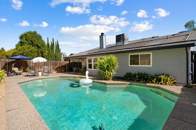 2877 Pekins Ct, West Sacramento, CA 95691