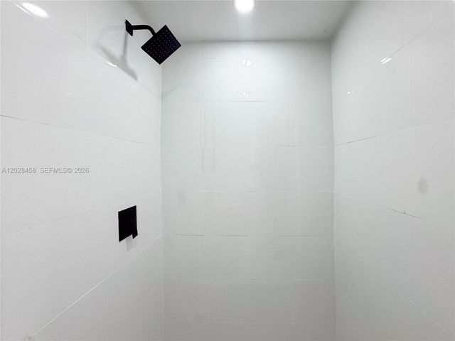 212 NW 28th Way, Fort Lauderdale, FL 33311
