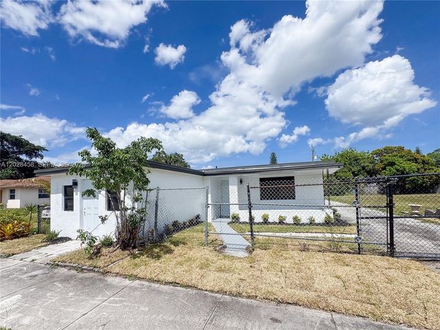 212 NW 28th Way, Fort Lauderdale, FL 33311