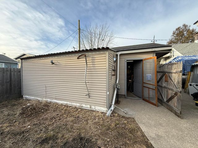 1112 Michigan Avenue, Bay City, MI 48708