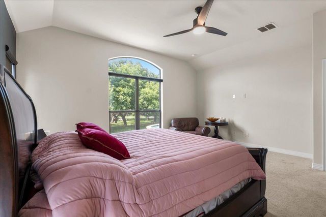 601 Pheasant MDW, Liberty Hill, TX 78642