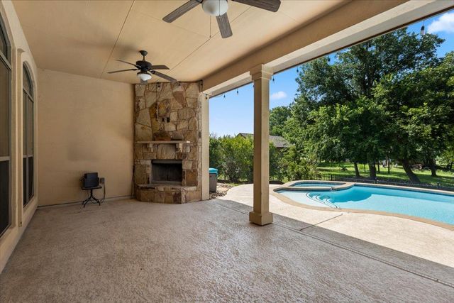 601 Pheasant MDW, Liberty Hill, TX 78642