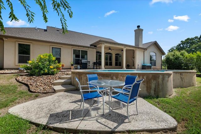 601 Pheasant MDW, Liberty Hill, TX 78642