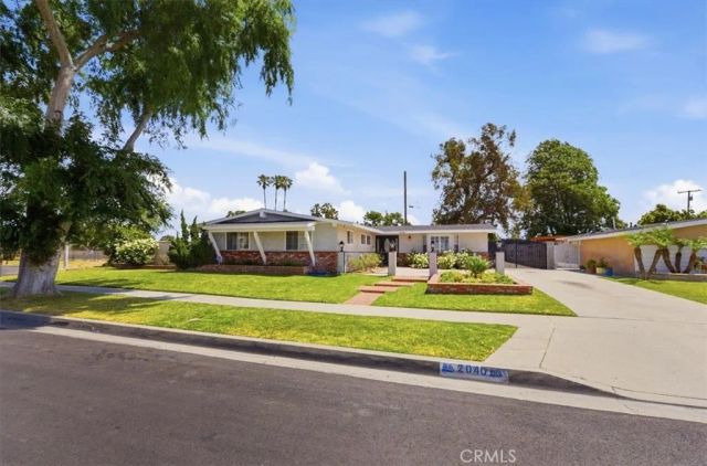 2040 N Kalsman, Compton, CA 90222