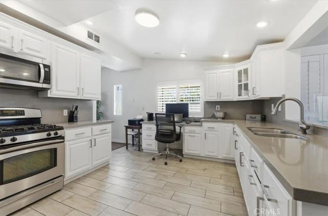 2040 N Kalsman, Compton, CA 90222