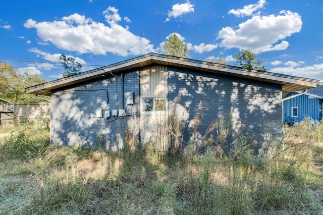 2463 N Coolidge Ave, Wichita, KS 67204