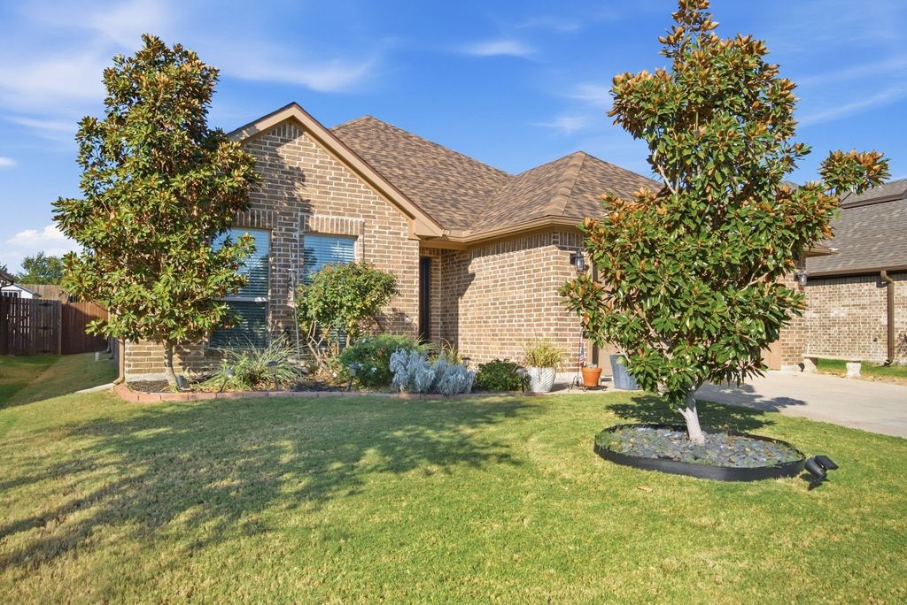 1432 Town Creek Circle, Weatherford, TX 76086 — photo 2