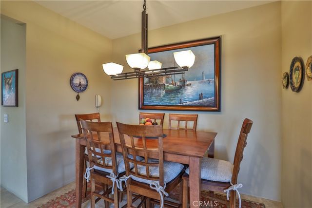 2708 N Mountain Avenue, Claremont, CA 91711