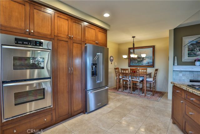 2708 N Mountain Avenue, Claremont, CA 91711