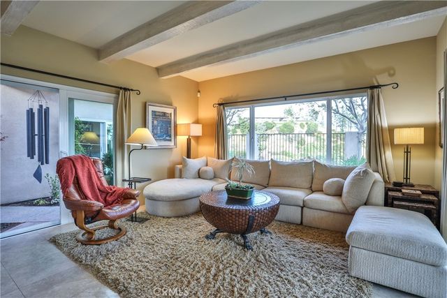 2708 N Mountain Avenue, Claremont, CA 91711
