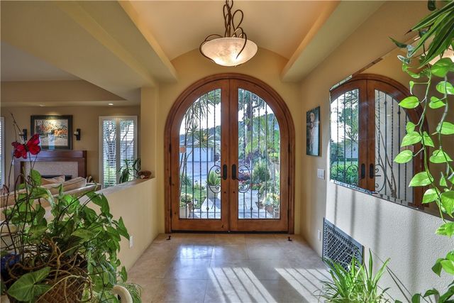 2708 N Mountain Avenue, Claremont, CA 91711