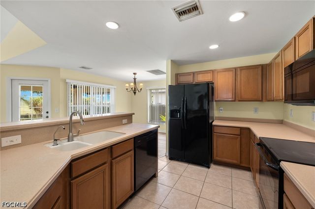 2102 NW 9th ST, Cape Coral, FL 33993