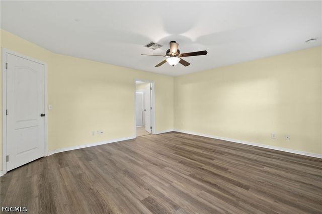 2102 NW 9th ST, Cape Coral, FL 33993