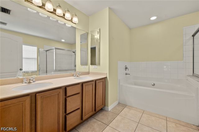 2102 NW 9th ST, Cape Coral, FL 33993