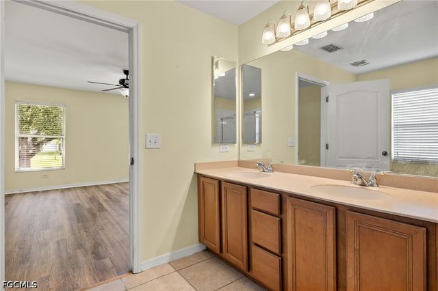 2102 NW 9th ST, Cape Coral, FL 33993