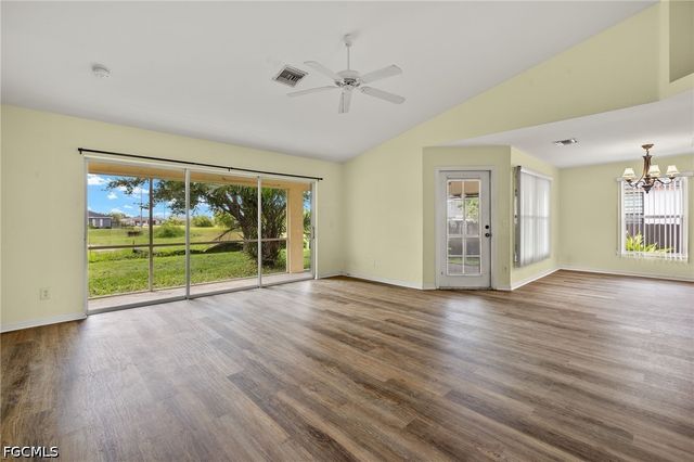 2102 NW 9th ST, Cape Coral, FL 33993