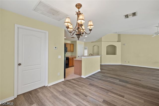 2102 NW 9th ST, Cape Coral, FL 33993