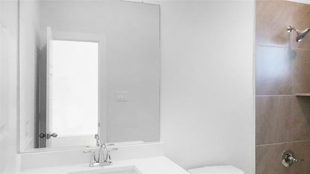 2411 Outpost Canyon Drive, Rosharon, TX 77583