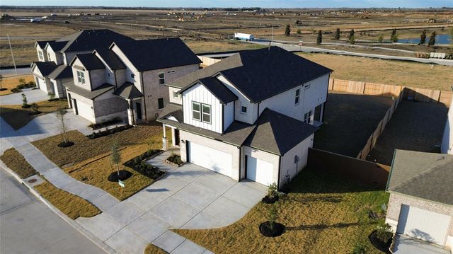 2411 Outpost Canyon Drive, Rosharon, TX 77583