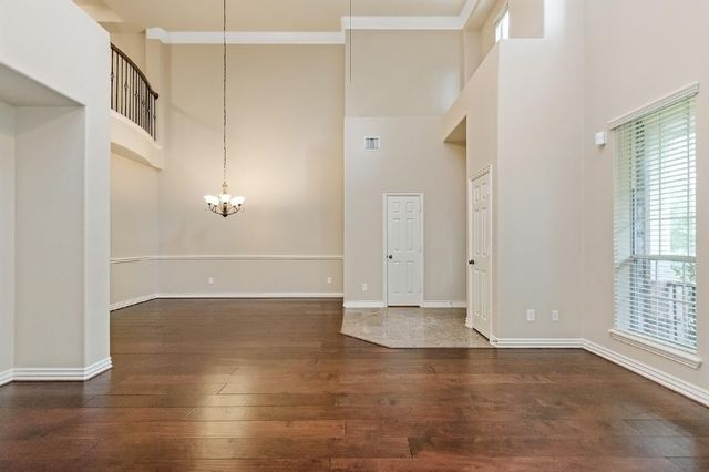 39 Medley Lane, The Woodlands, TX 77382