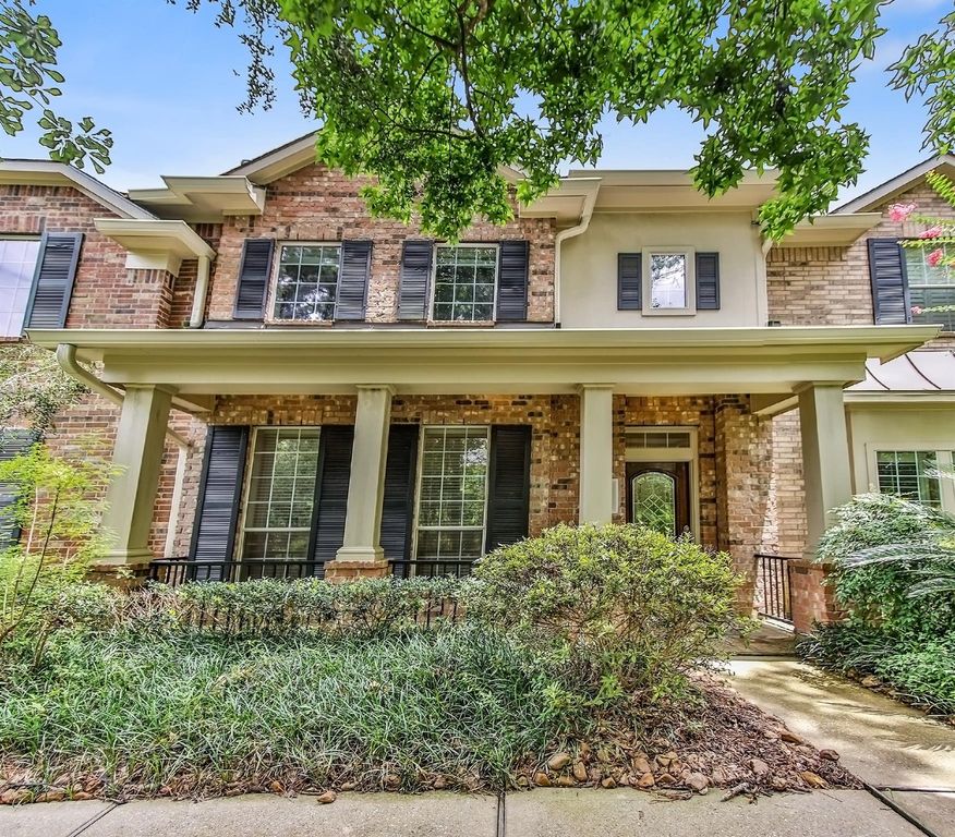 39 Medley Lane, The Woodlands, TX 77382
