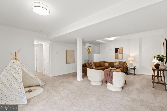 7819 ENGLISH WAY, Bethesda, MD 20817