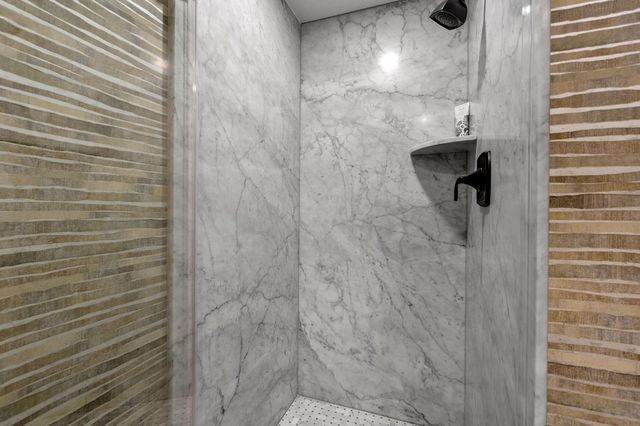 2126 University Park Dr, Sacramento, CA 95825