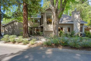 2126 University Park Dr, Sacramento, CA 95825