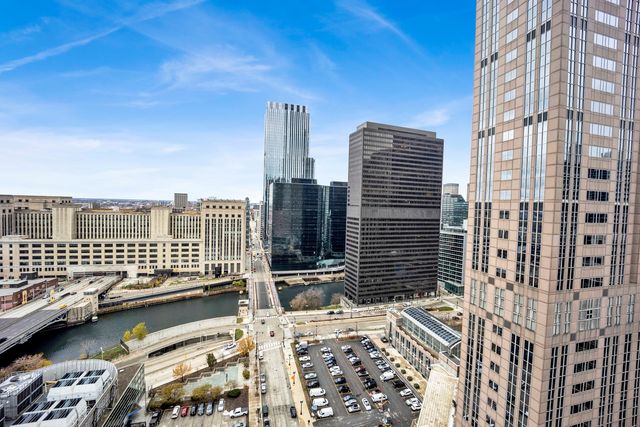 235 W Van Buren Street 2515, Chicago, IL 60607