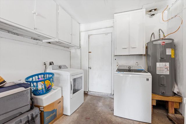 805 S Circle Drive, Baytown, TX 77520