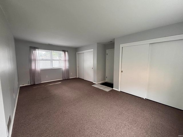 2613 N Anthony Boulevard, Fort Wayne, IN 46805