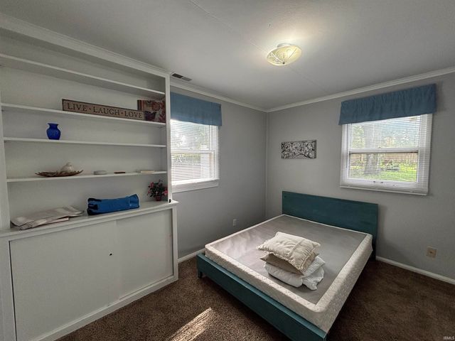 2613 N Anthony Boulevard, Fort Wayne, IN 46805
