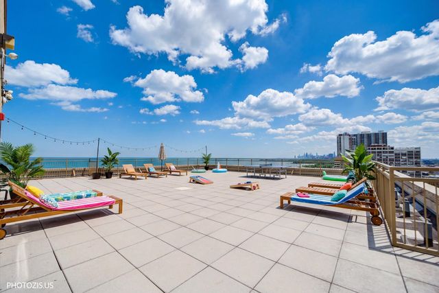 6301 N Sheridan Road 11R, Chicago, IL 60660