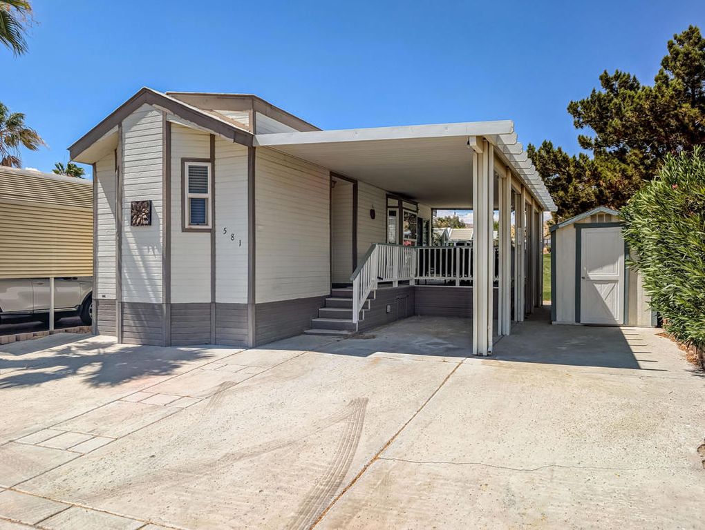 Image 1 of property listing at 70200 Dillon Road 581, Desert Hot Springs, CA 92241